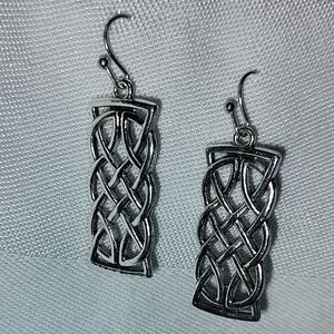 Silver Tone Celtic Braid Weave Panel Geometric Earrings